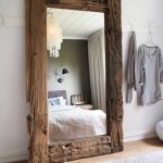 Miroir en bois 