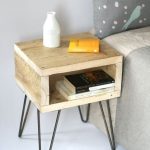 Table de chevet en bois 