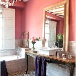 Votre salle de bain chic en corail